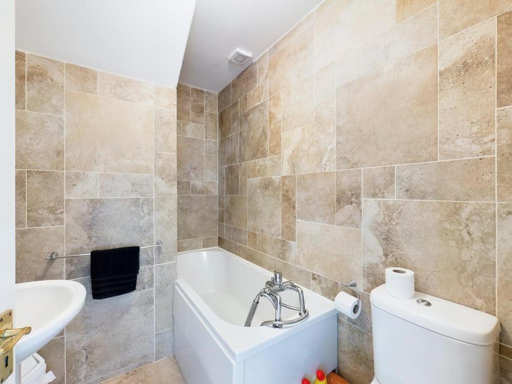 Holiday Apartment Iris วอเตอร์ฟอร์ด ภายนอก รูปภาพ