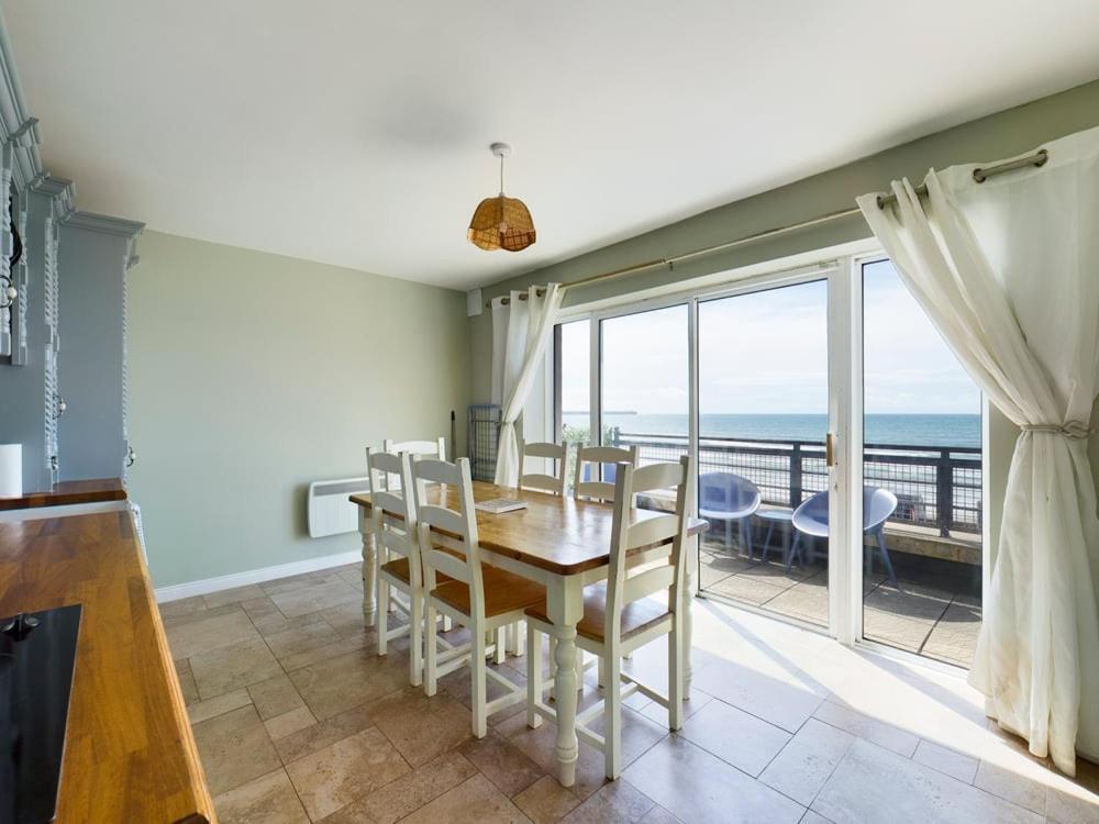 Holiday Apartment Iris วอเตอร์ฟอร์ด ภายนอก รูปภาพ